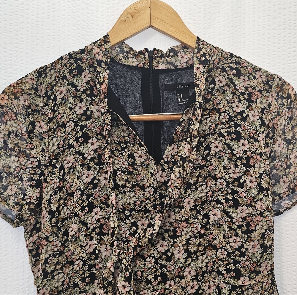 Forever 21 Multicolor Floral Blouse Size S - Picture 2 of 5